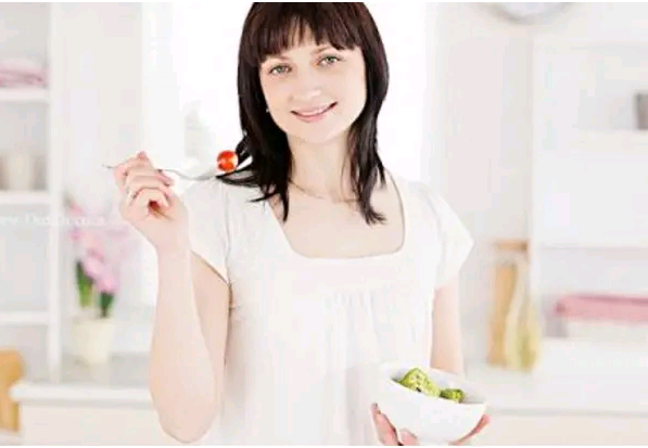 子宫内膜薄会影响生育能力吗?可以做试管吗?